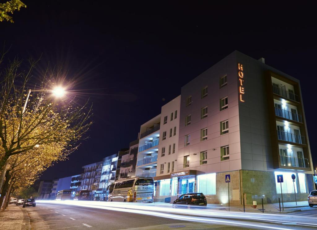 Hotel Azinheira By Ridan Hotels Fatima Exterior photo